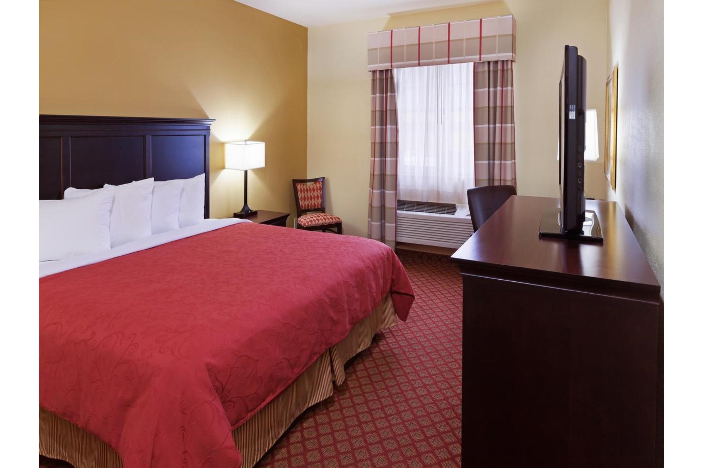 Hotel Country & By Radisson, At Northwest Expressway, Ok Oklahoma City