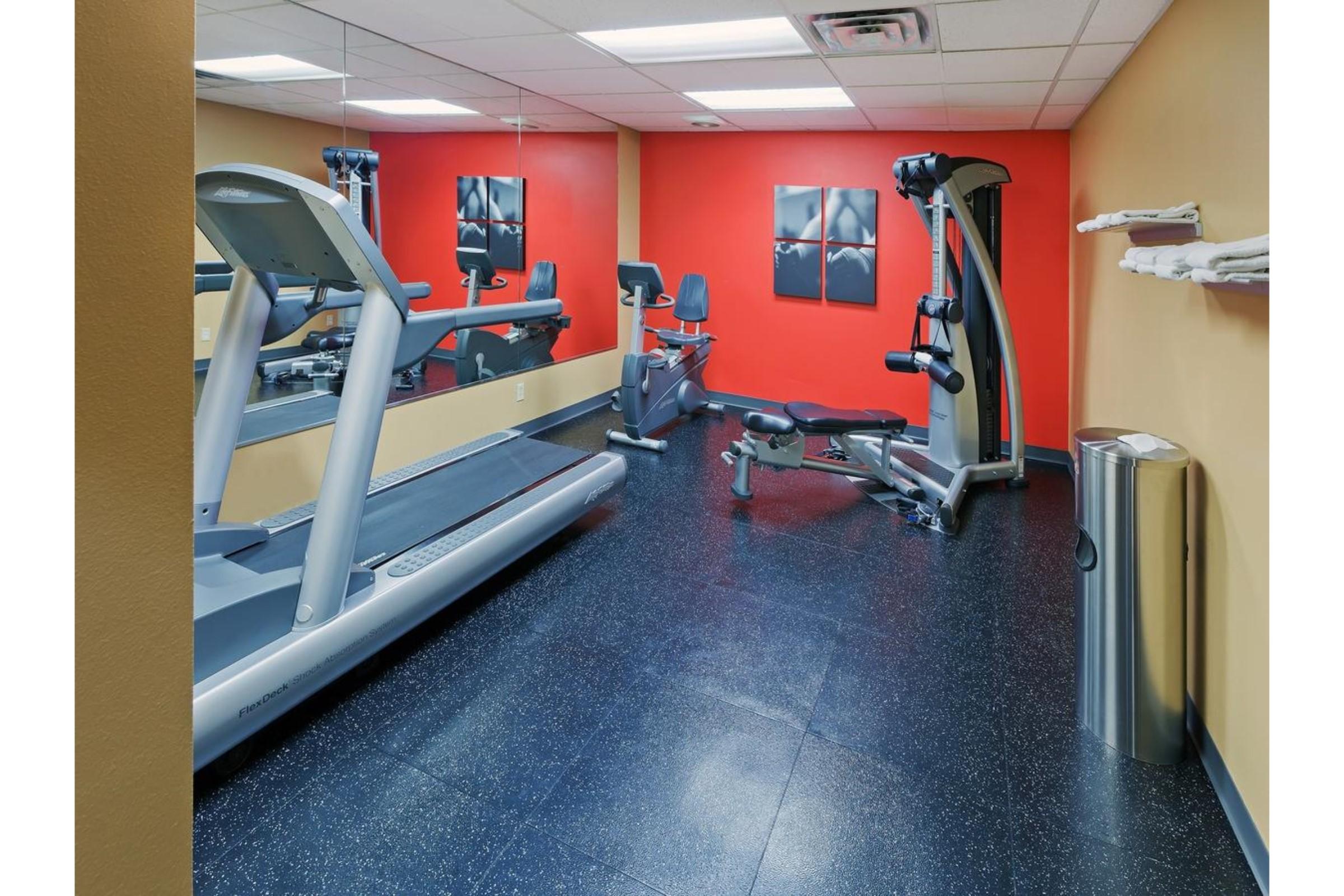 Hotel Country & By Radisson, At Northwest Expressway, Ok 3*