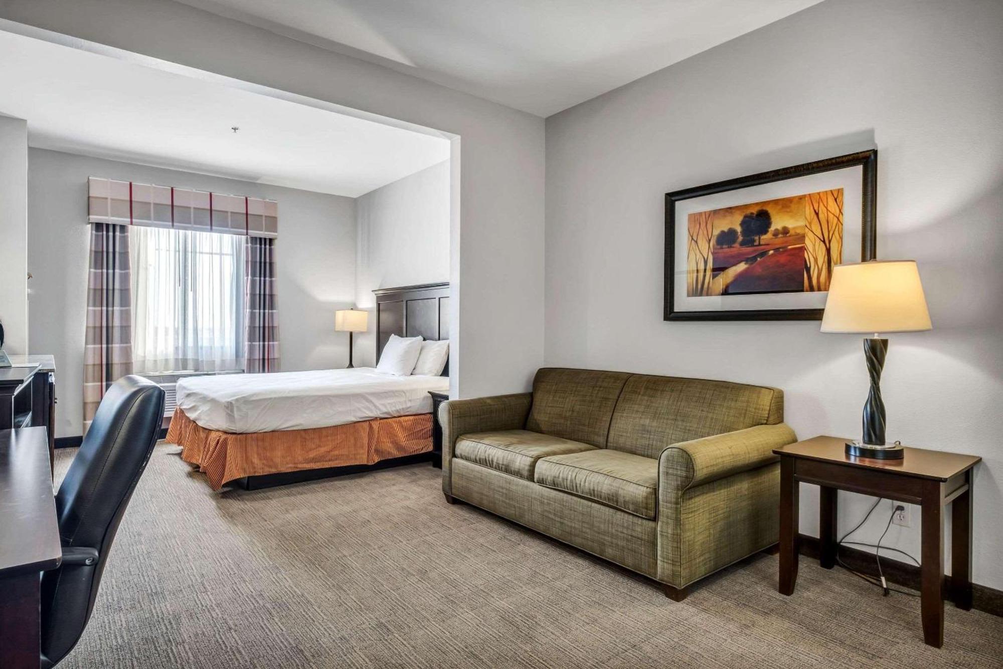 Country & By Radisson, At Northwest Expressway, Ok